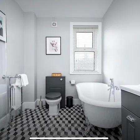 Holiday home Lower Darnborough Street Holiday York